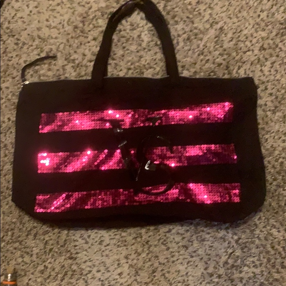 VS Duffle Bag